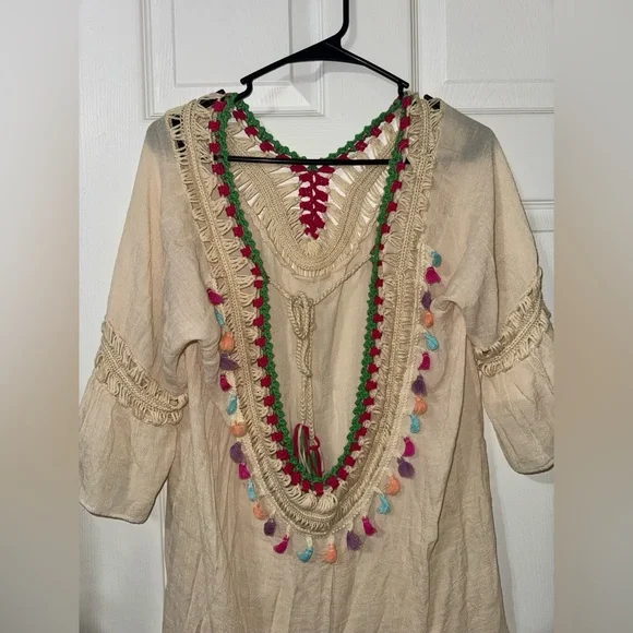 Cream Crochet-Trim Tunic Top with Fringe Accent and Open Back - Picture 3 of 7